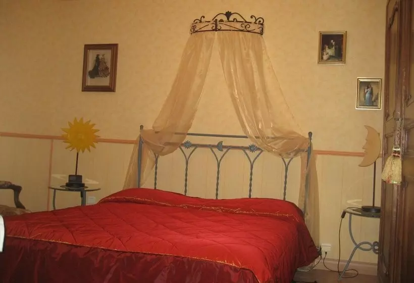 호텔 La Thuilerie Des Fontaines