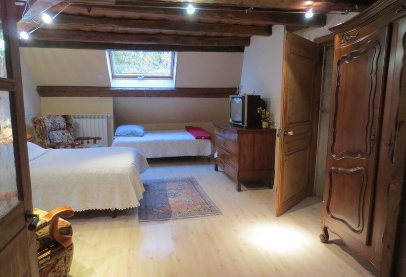 ホテル La Thuilerie Des Fontaines