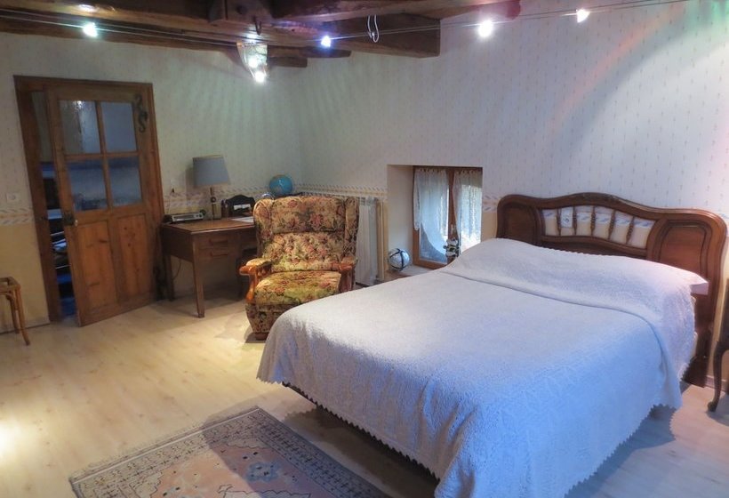 ホテル La Thuilerie Des Fontaines