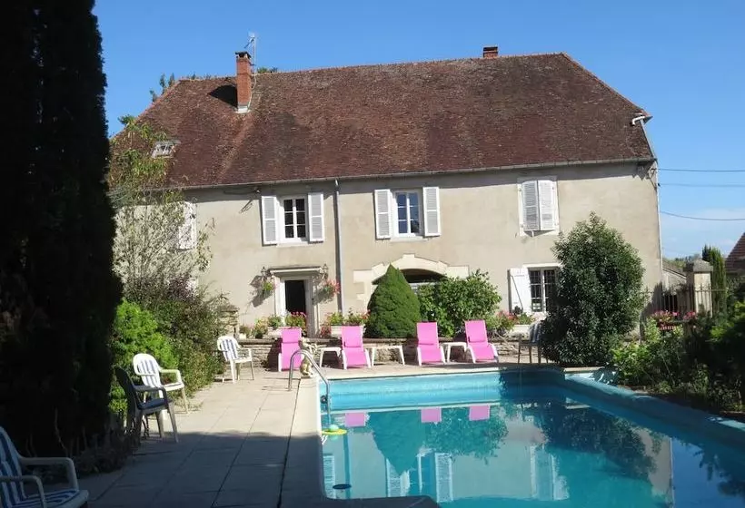 호텔 La Thuilerie Des Fontaines