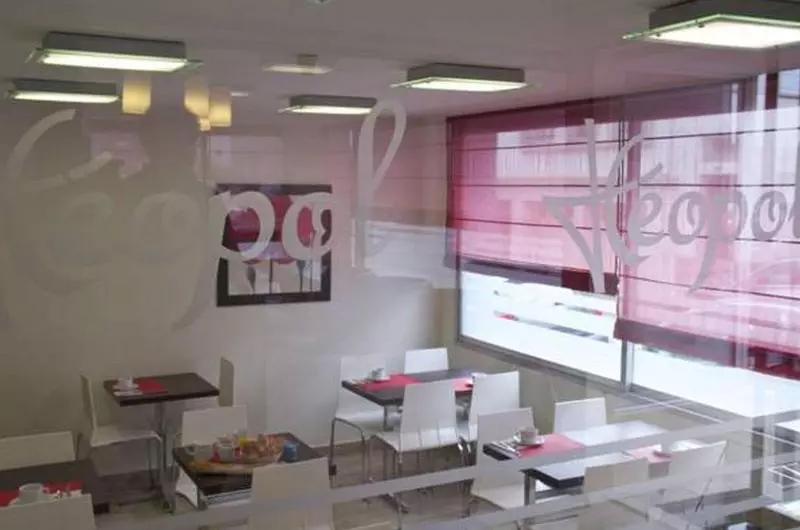 Отель Moka Hôtel