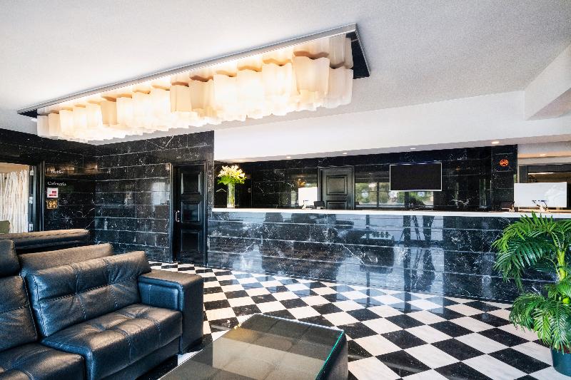 Salles Hotel Aeroport De Girona