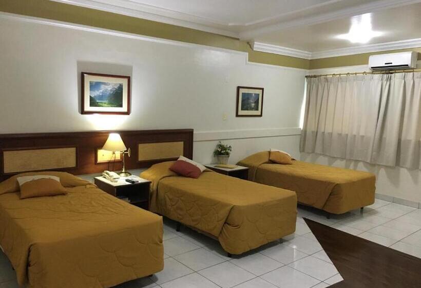 Отель Tamareiras Park