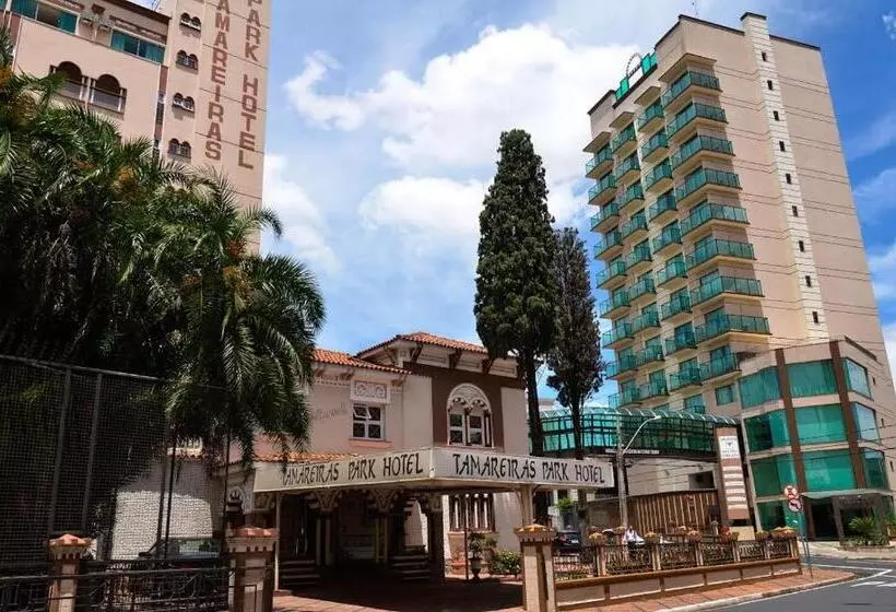 בית מלון כפרי Tamareiras Park