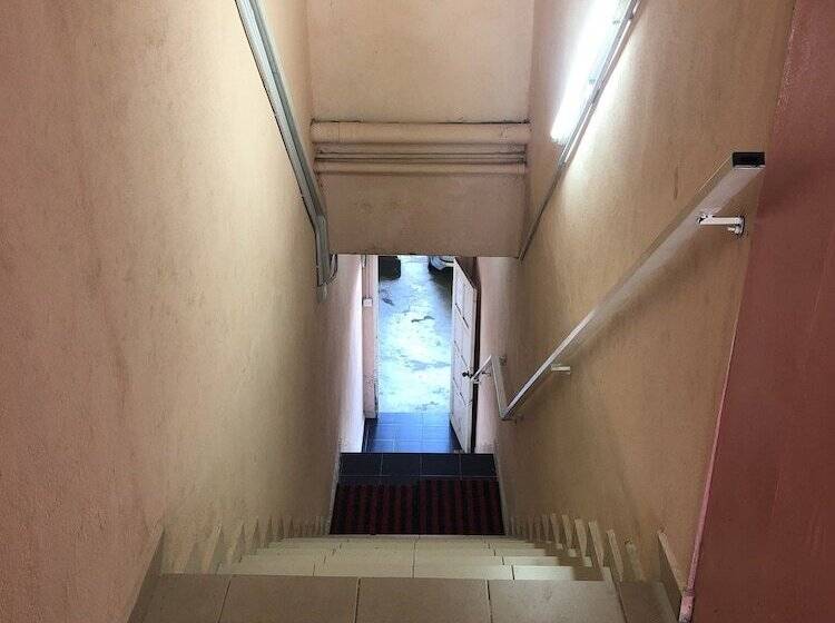 בית מלון כפרי Gm Home & Roomstay Tok Bali Hostel