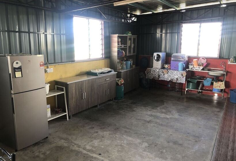 בית מלון כפרי Gm Home & Roomstay Tok Bali Hostel