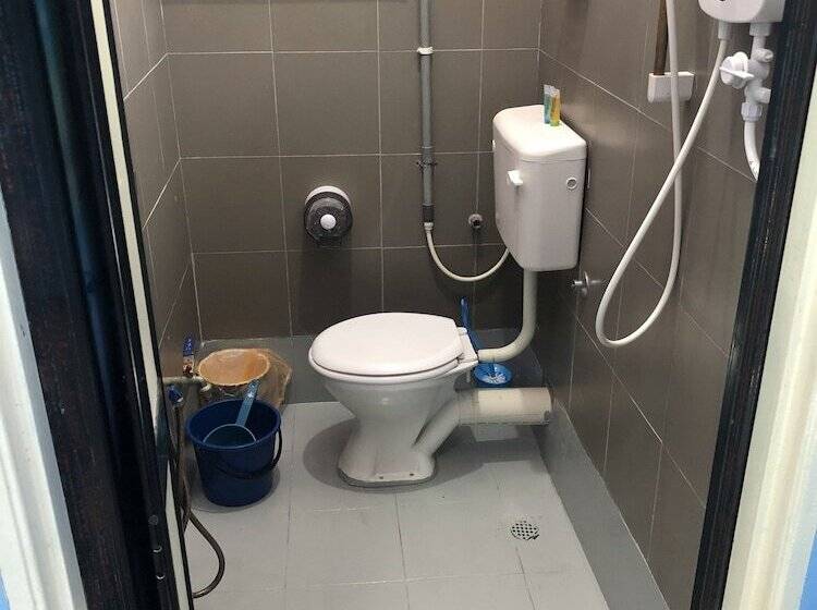 בית מלון כפרי Gm Home & Roomstay Tok Bali Hostel