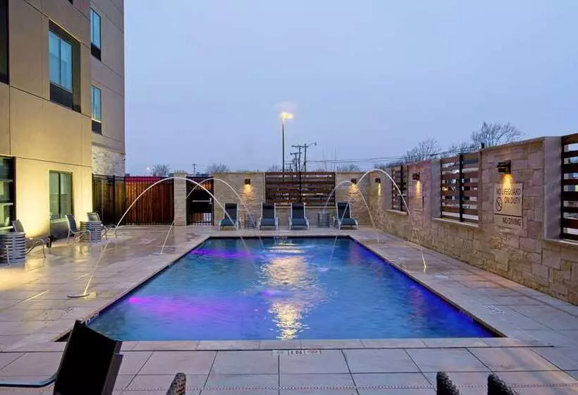 هتل Hampton Inn & Suites Lubbock University