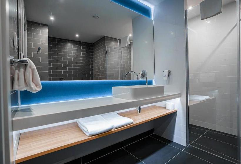 בית מלון כפרי Holiday Inn Express Moscow Khimki Go Park