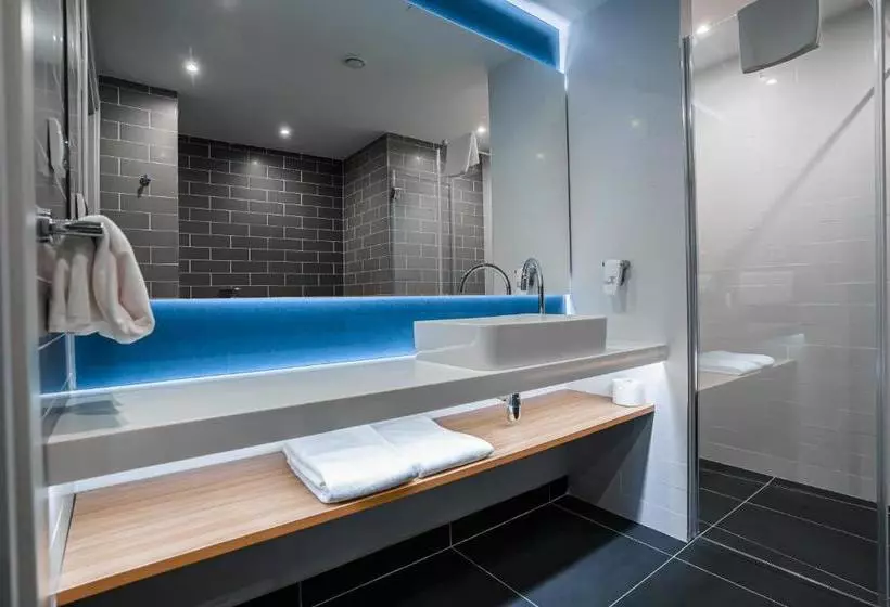 ホテル Holiday Inn Express Moscow Khimki Go Park