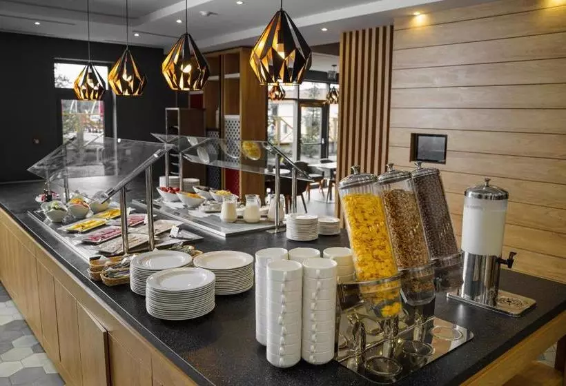 ホテル Holiday Inn Express Moscow Khimki Go Park