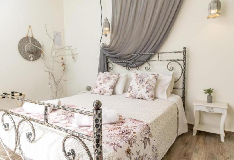 Hotel Naxos Petite Studios