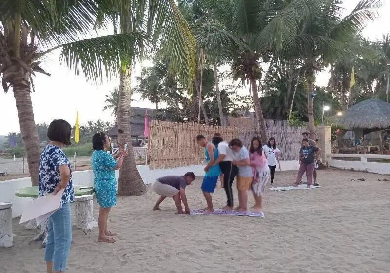 هتل North Shores Inn