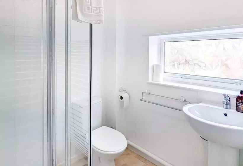 Hotelli Outfield Homes