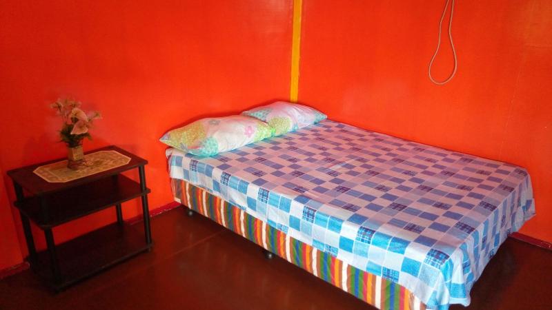 Hotell Rjc Hostel And Karaoke Bar