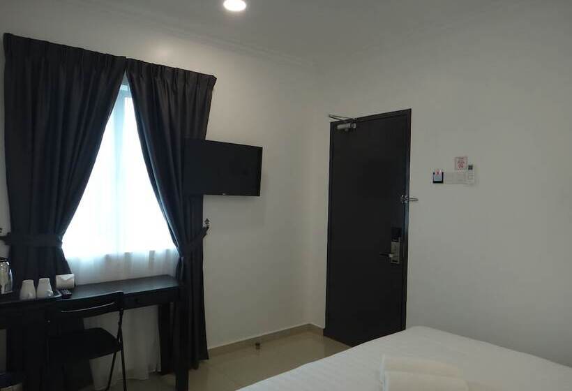 בית מלון כפרי Seri Geliga