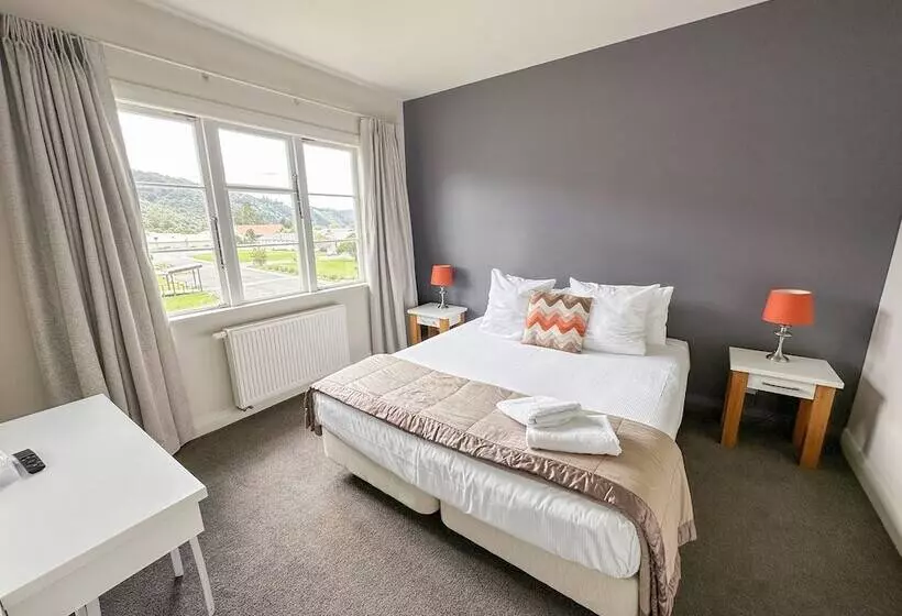 Hotelli Silverstream Retreat