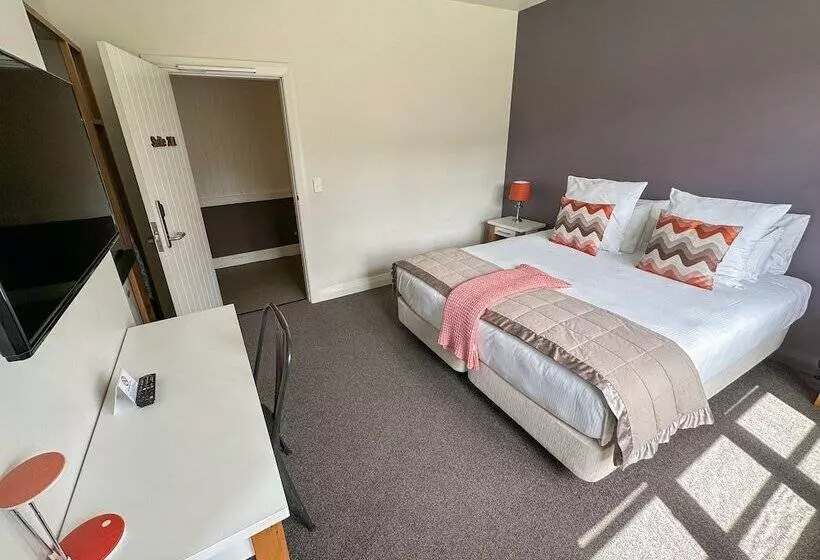 Hotelli Silverstream Retreat