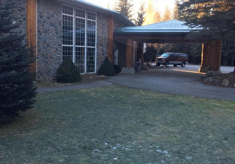 ホテル The Inn At Priest Lake