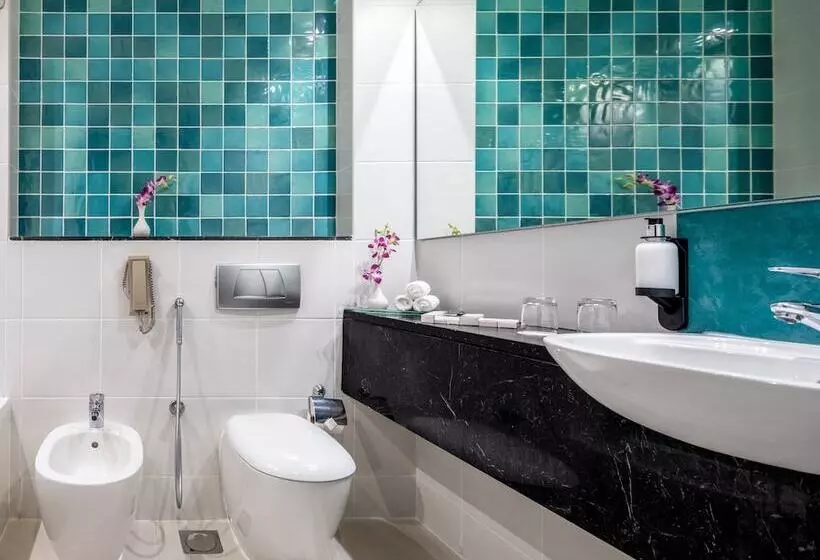 Flora Creek Deluxe Hotel Apartments, Dubai