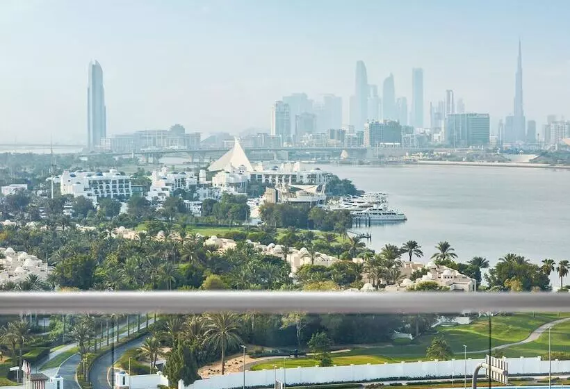 Flora Creek Deluxe Hotel Apartments, Dubai