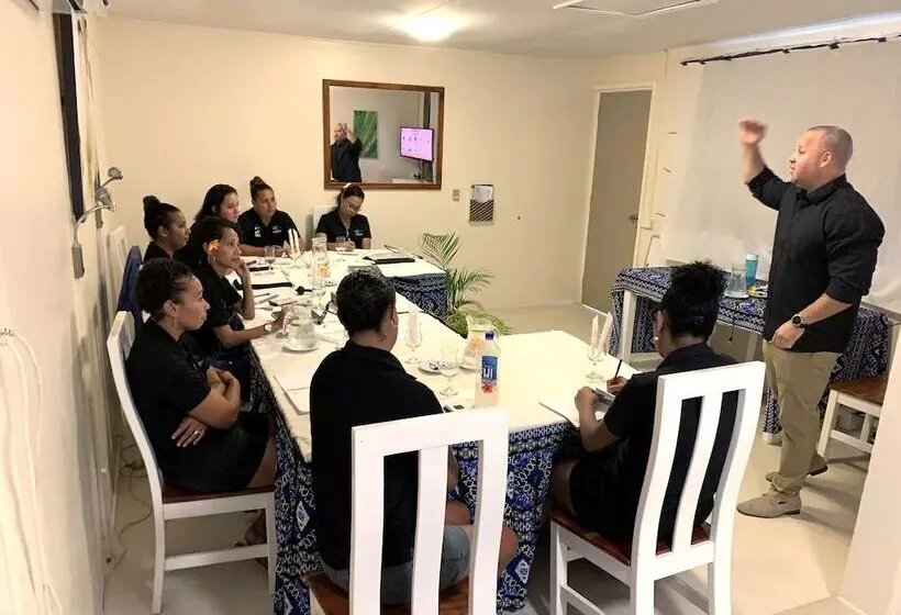 Отель Aquarius On The Beach