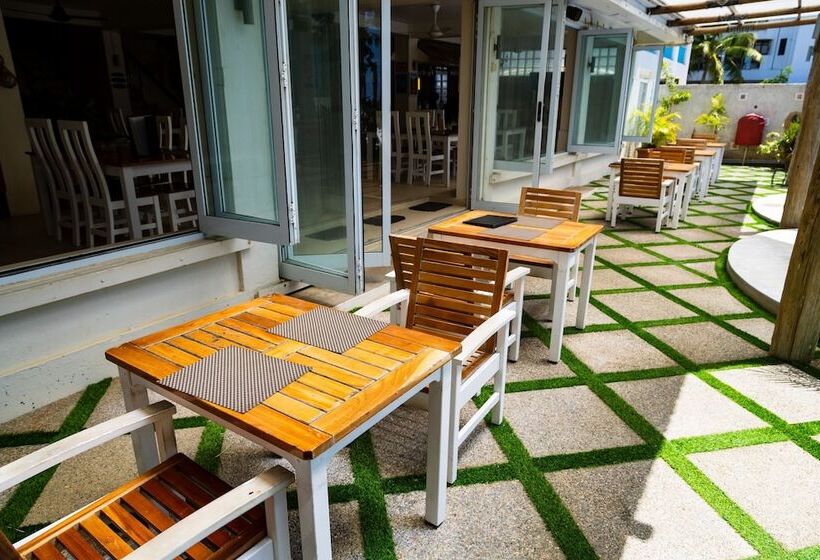 בית מלון כפרי Aquarius On The Beach