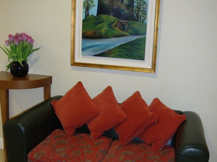 Отель Ard Ri House