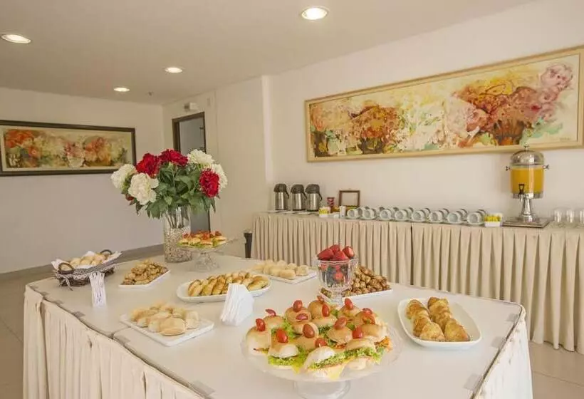 Astron Hotel Bauru By Nobile