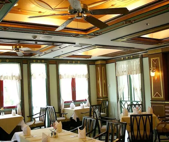 فندق Ayodhaya Palace Beach Resort Krabi