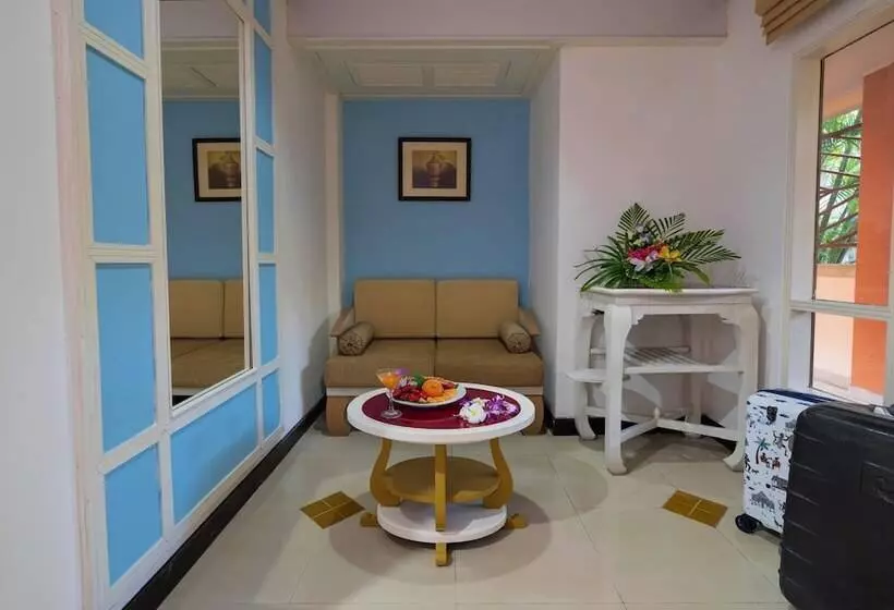 فندق Ayodhaya Palace Beach Resort Krabi