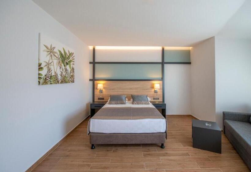 ホテル Club Dizalya