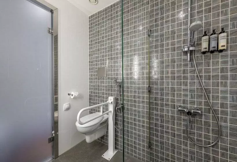 هتل H10 Roma Citta