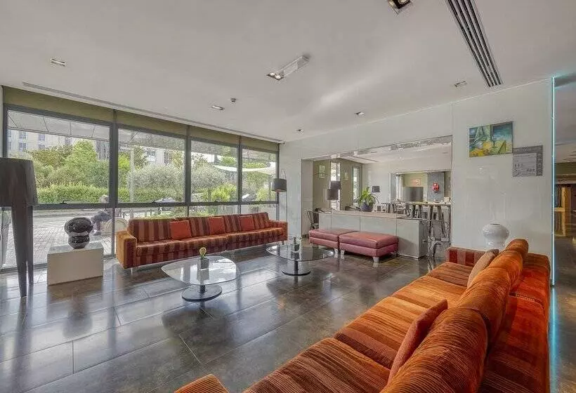 هتل H10 Roma Citta