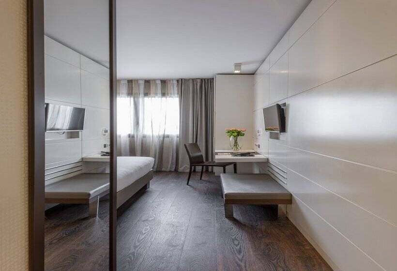 Hotel H10 Roma Citta