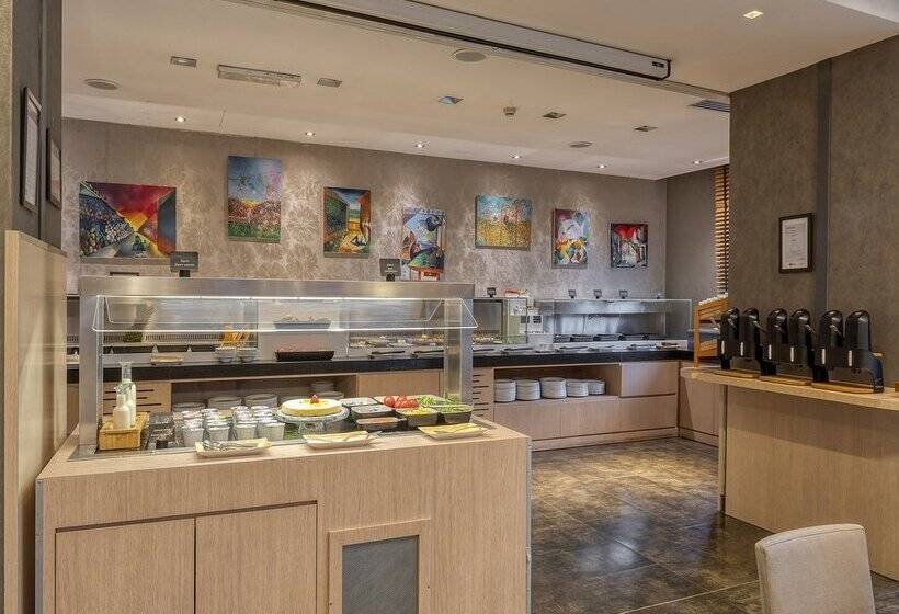 Hotel H10 Roma Citta