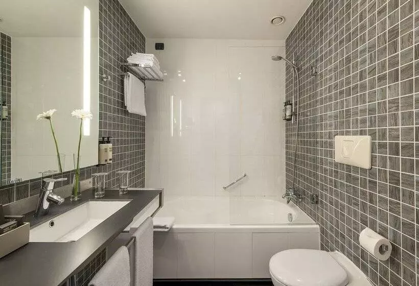 هتل H10 Roma Citta