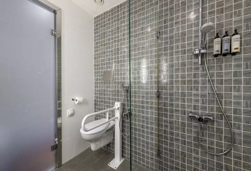 هتل H10 Roma Citta