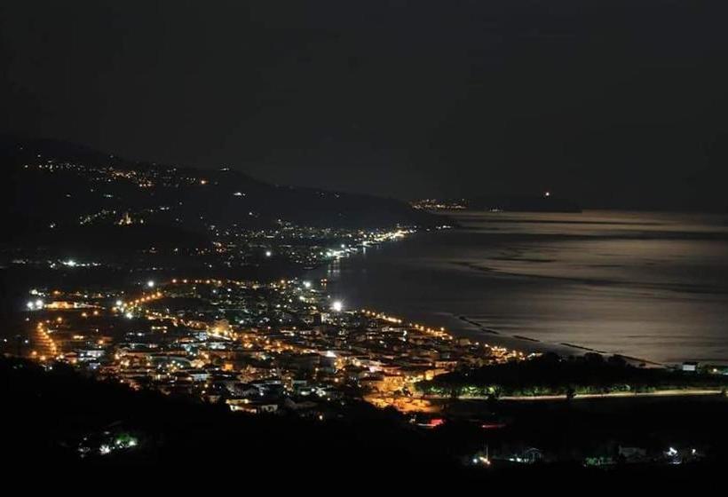 בית מלון כפרי Hydra Club