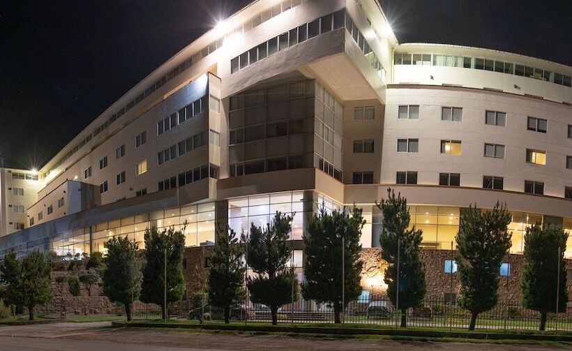 ホテル Jose Antonio Puno