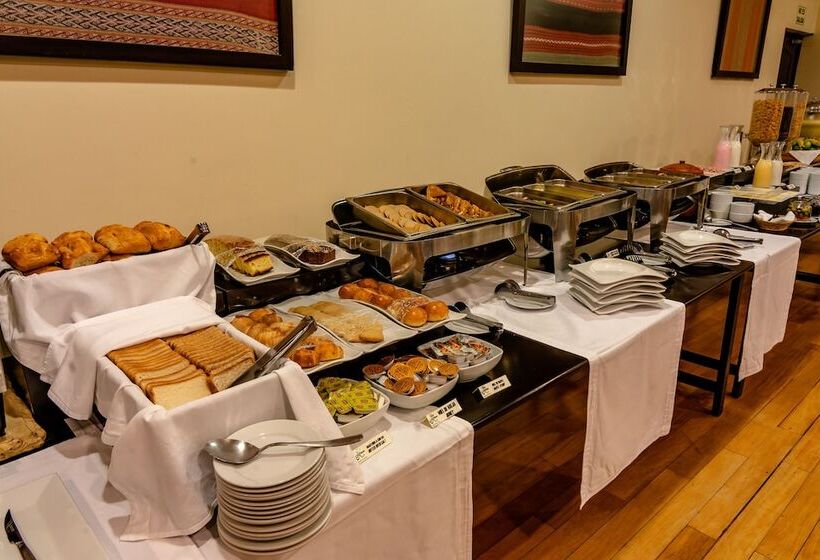 ホテル Jose Antonio Puno