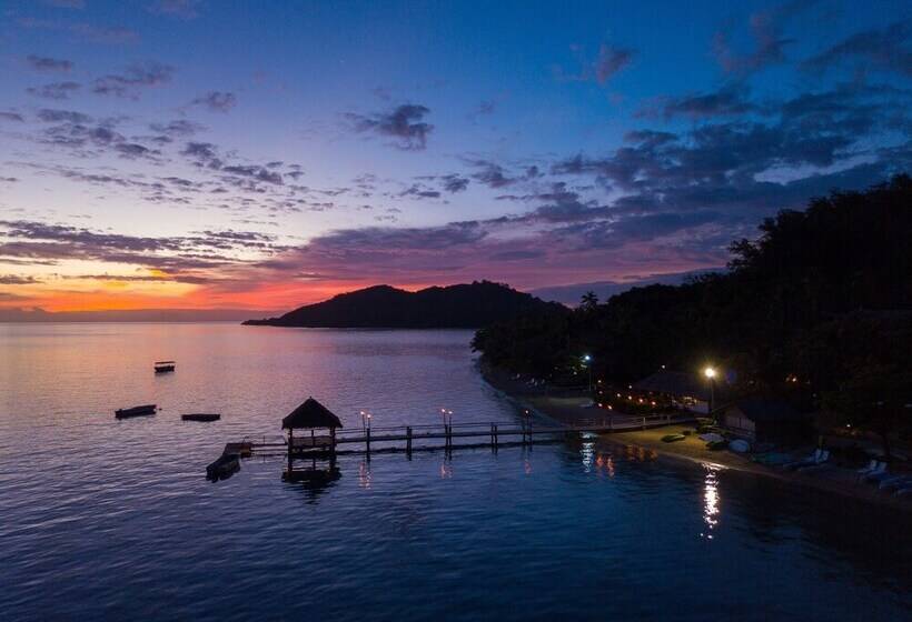 فندق Malolo Island Resort