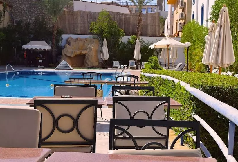 ホテル Naama Blue