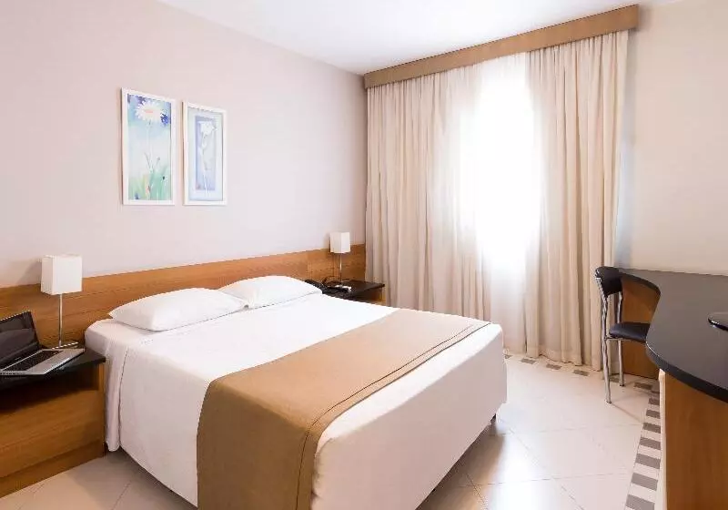 호텔 Nacional Inn Cuiaba