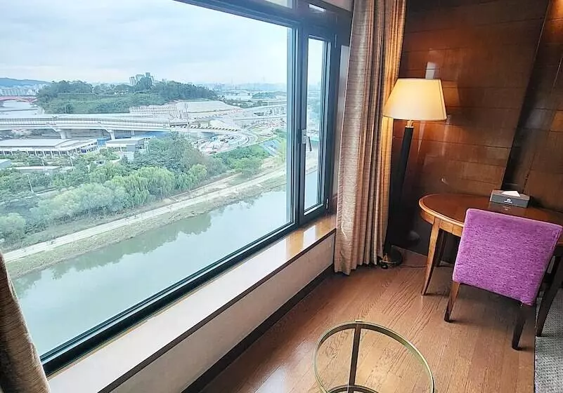 בית מלון כפרי Niagara