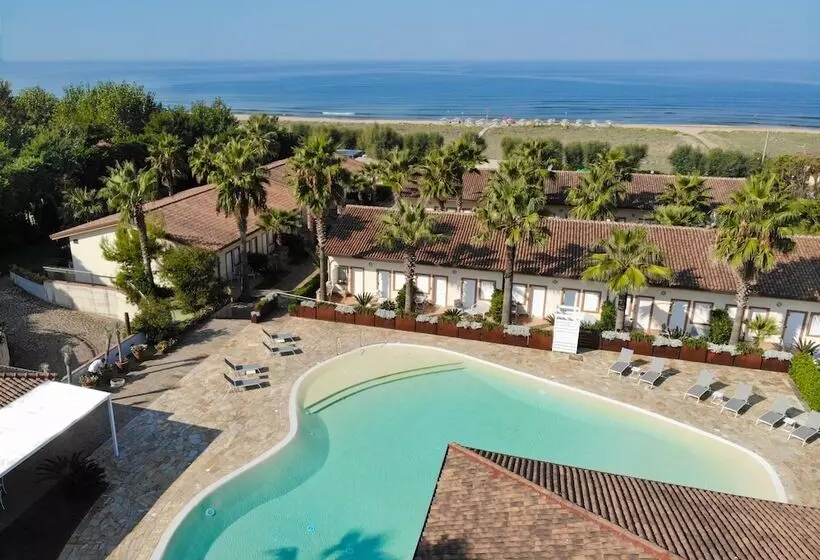 Hotel Paestum Inn Beach Resort