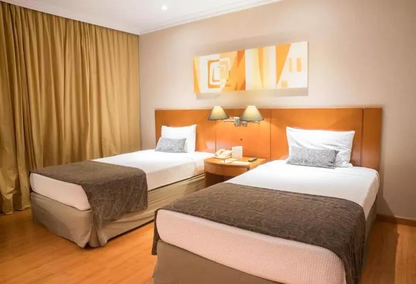 Hotelli Plaza Barra First