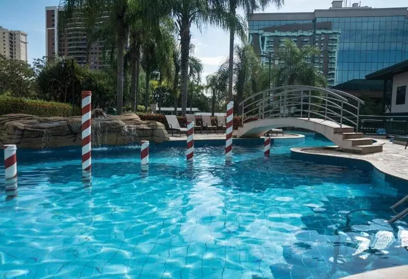 Hotelli Plaza Barra First