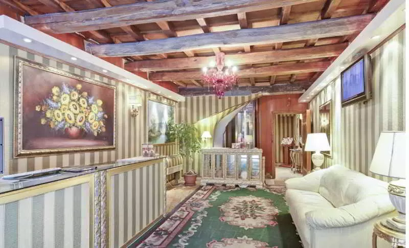 ホテル Relais Group Palace