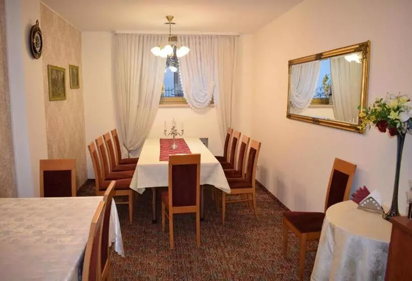 هتل Restaurant Smilga